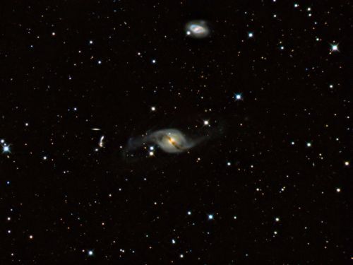 Galassie  NGC 3718, NGC 3729  e HICKSON 56